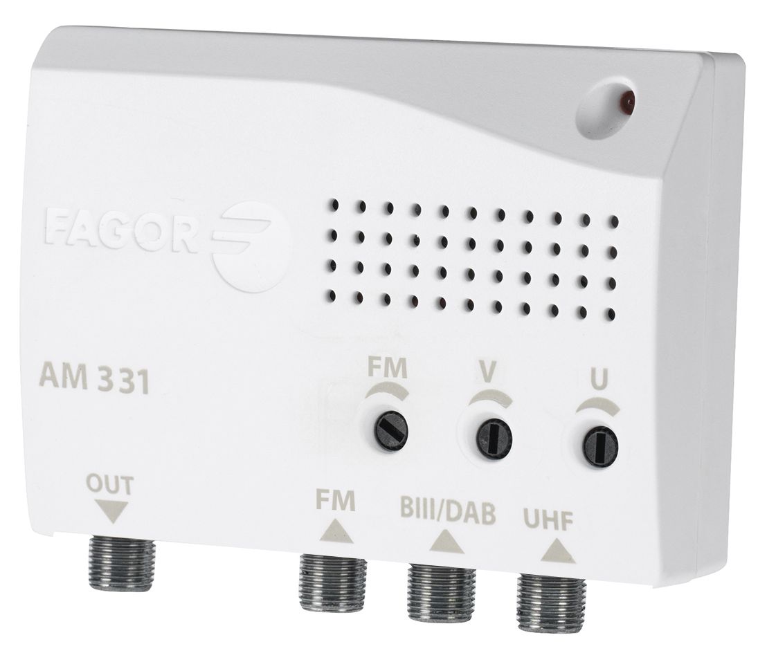 Pientalovahvistin aluekohtaisilla tuloilla ULA / VHF III / UHF LTE700 